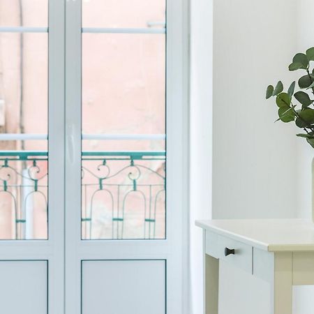 Appartamento Graca Elegant By Homing Lisbona Esterno foto