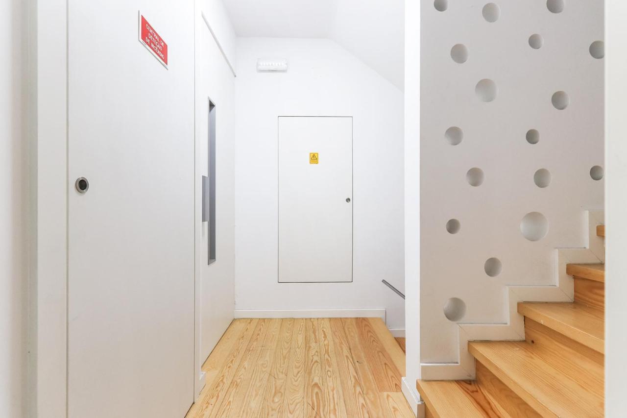 Appartamento Graca Elegant By Homing Lisbona Esterno foto